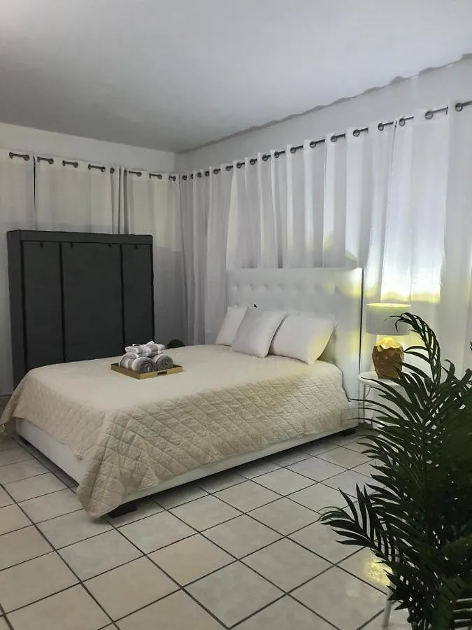 Apartment Ocean White Aparment Beach San Juan Puerto Rico